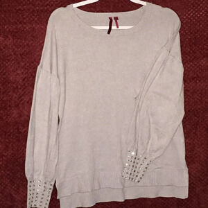 Love Scarlett women’s RN#114186 gray sweater M studded cuffs puffed sleeve